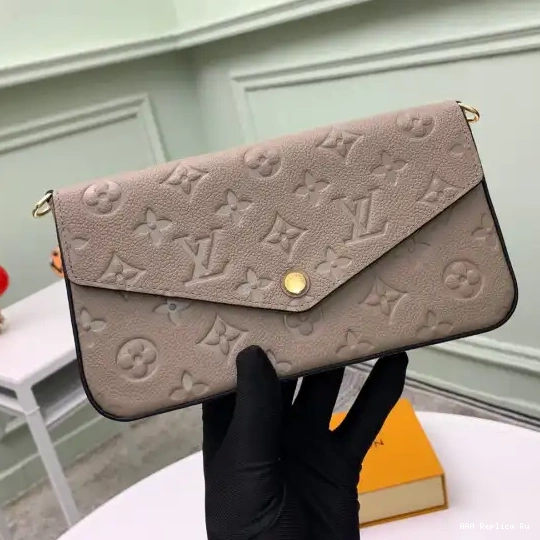 AAA Replica Ru VUITTON FÉLICIE POCHETTE LOUIS 0528